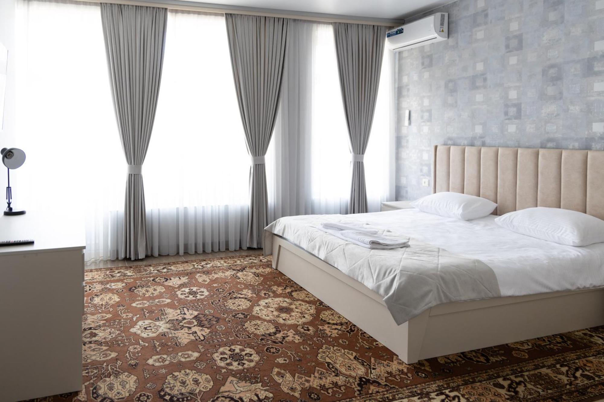 Gladzor Hotel Luaran gambar