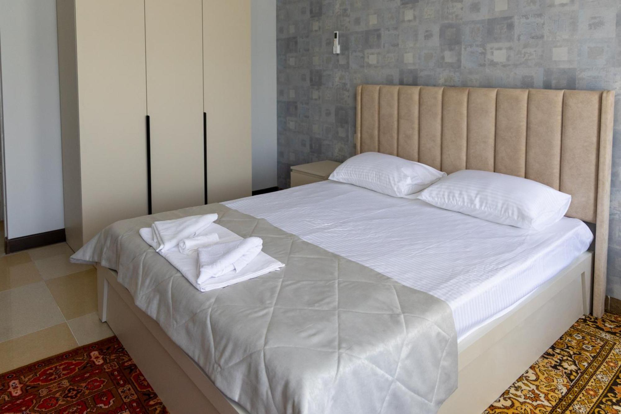 Gladzor Hotel Luaran gambar